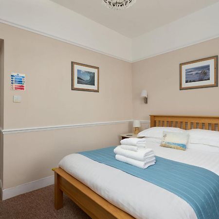 Hotel Epchris House à Ilfracombe Extérieur photo