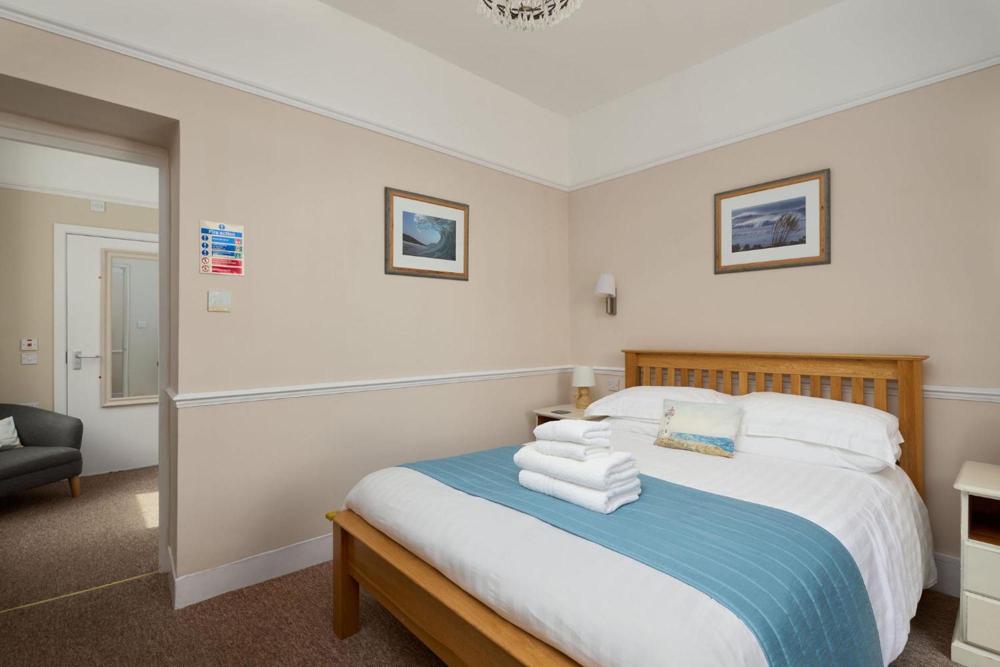 Hotel Epchris House à Ilfracombe Extérieur photo