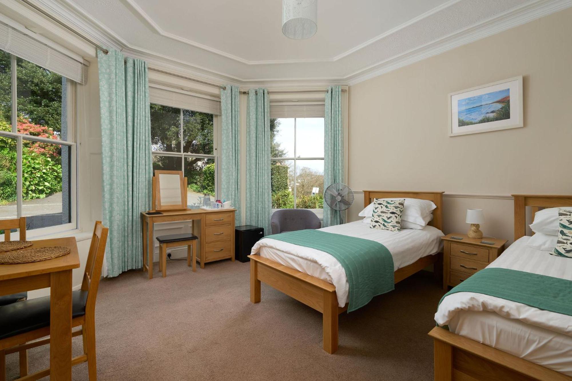 Hotel Epchris House à Ilfracombe Extérieur photo
