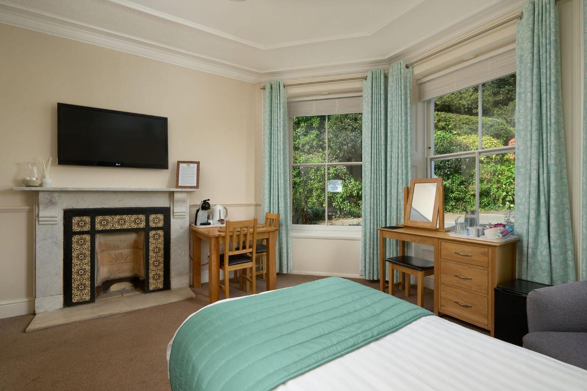 Hotel Epchris House à Ilfracombe Extérieur photo