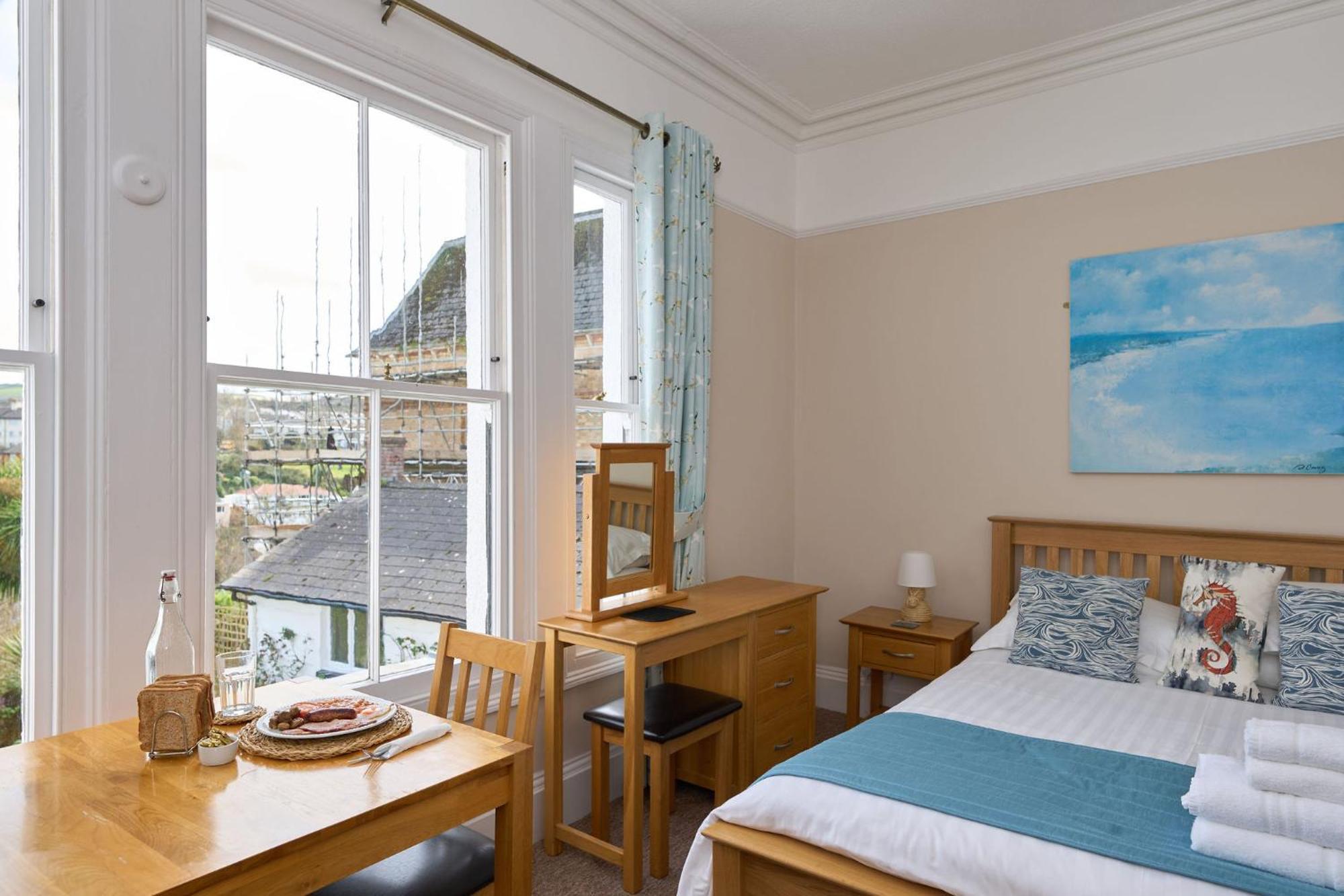 Hotel Epchris House à Ilfracombe Extérieur photo